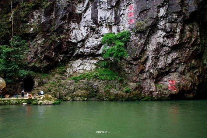 五角大楼前顾问麦格雷戈称400名美国人在乌克兰丧生